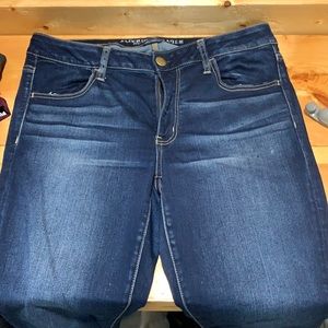 American Eagle super stretch skinny jeans